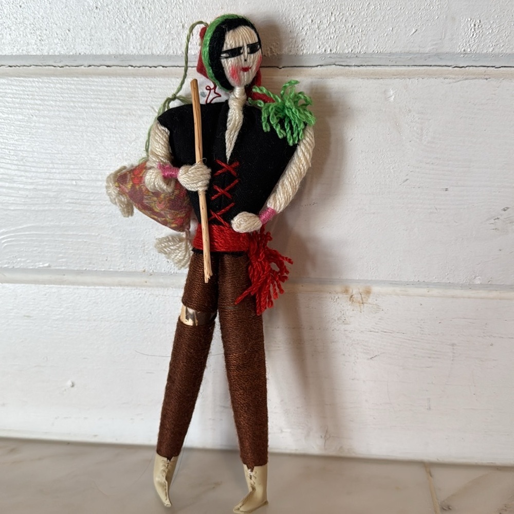 Vintage Hand Crafted Portuguese Santa Folk Art Colorful Yarn or String Dolls - Picture 2 of 9